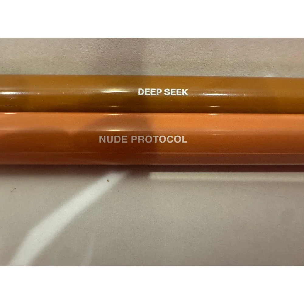 Toyfactory‎ Nialip Lip Liner Duo Womens OS Brown Nude Niacinamide Infused Gel